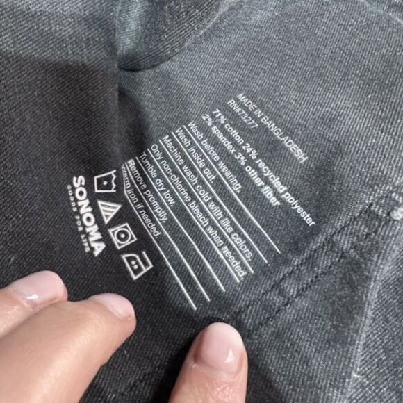 NWT Sonoma Women’s Plus Premium Hi Rise Cut Off‎ Black Denim Short Size 16 - Picture 8 of 12